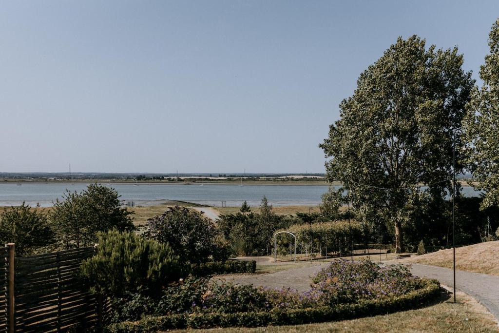 The Ferry House Bed and Breakfast Eastchurch Εξωτερικό φωτογραφία